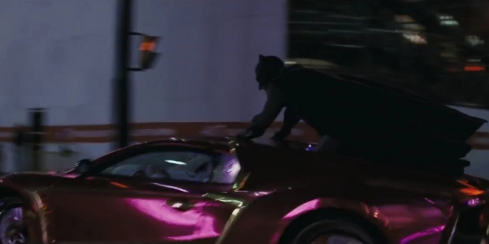 Batman News can confirm that Batman does not cross the path of the entire team in Suicide Squad. He