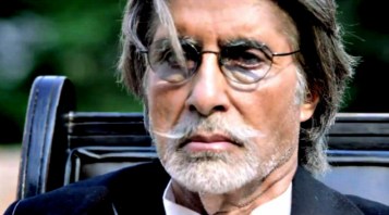 Inspector - Ye real life hai chess nahi. (This is real life, not chess)
Amitabh Bachchan - Haan agar